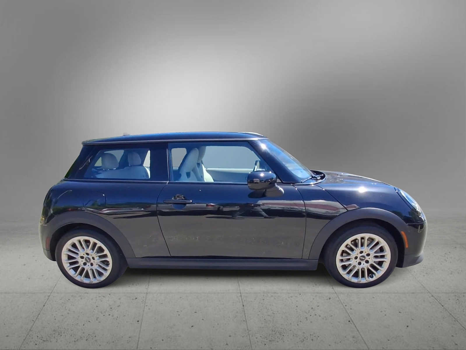 Used 2025 MINI Cooper S FWD image 9