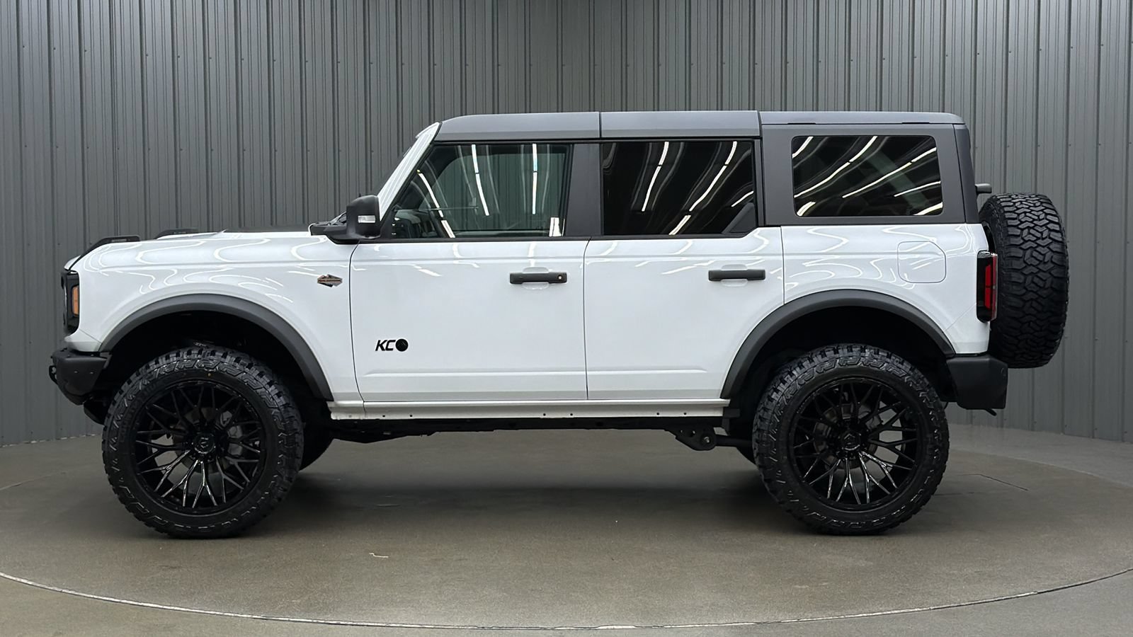 Used 2024 Ford Bronco Wildtrak AWD/4WD image 2