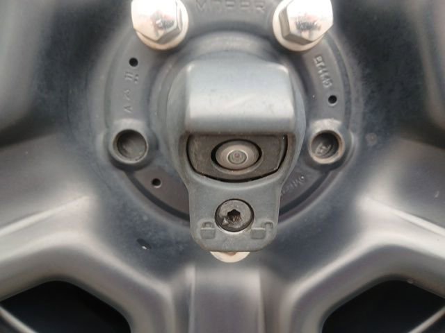 Used 2023 Jeep Wrangler Sport image 5