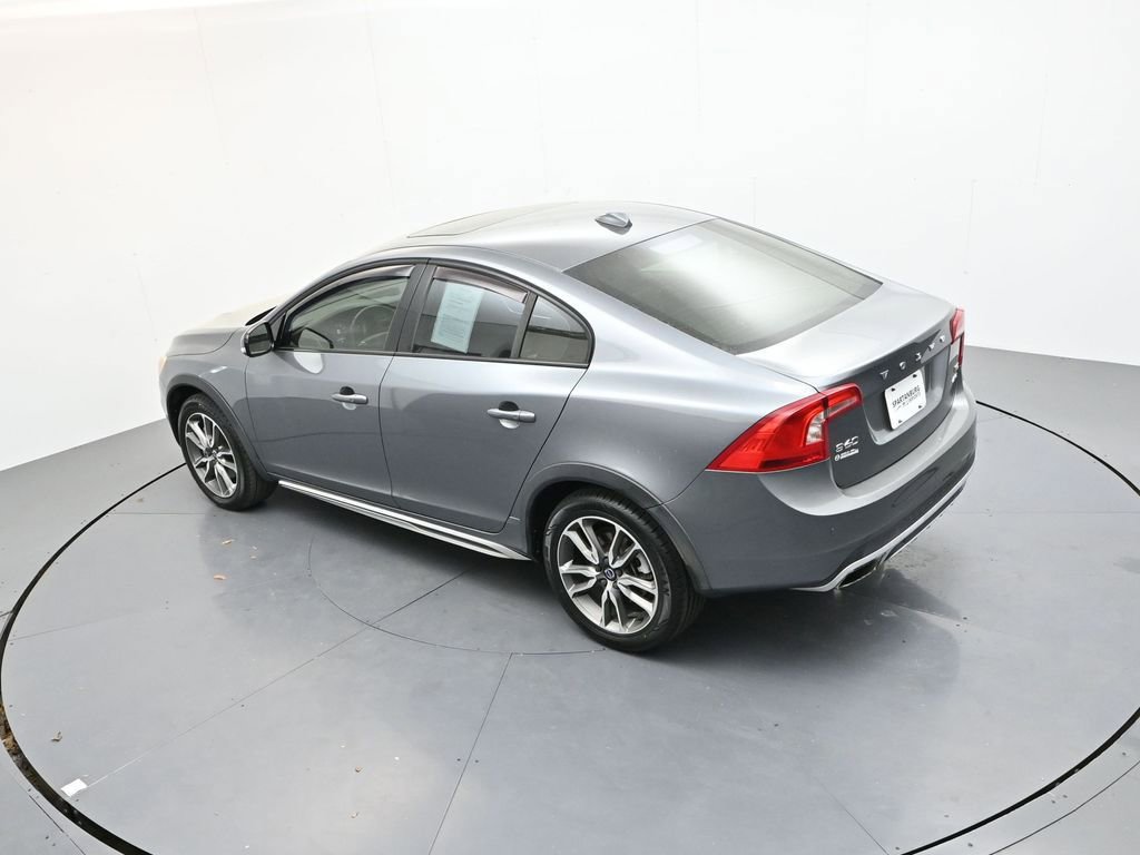 Used 2017 Volvo S60 T5 Cross Country Platinum image 27