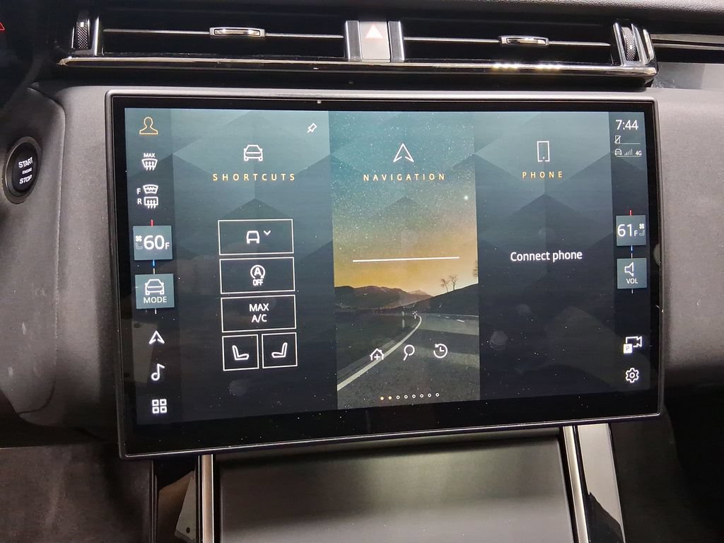 Used 2025 Land Rover Range Rover Velar Dynamic SE AWD/4WD image 33