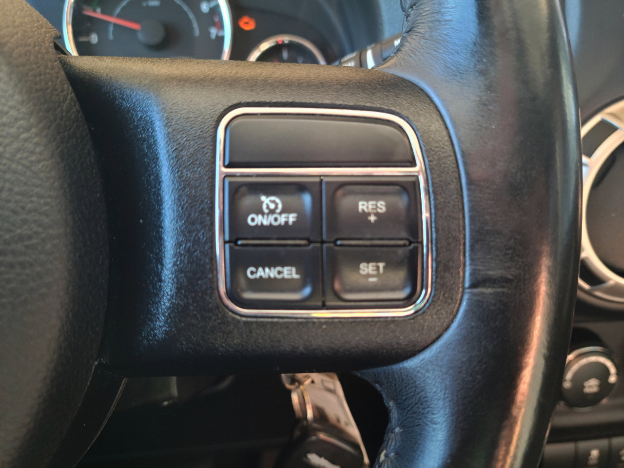 Used 2018 Jeep Wrangler Unlimited Sahara w/ Dual Top Group image 11