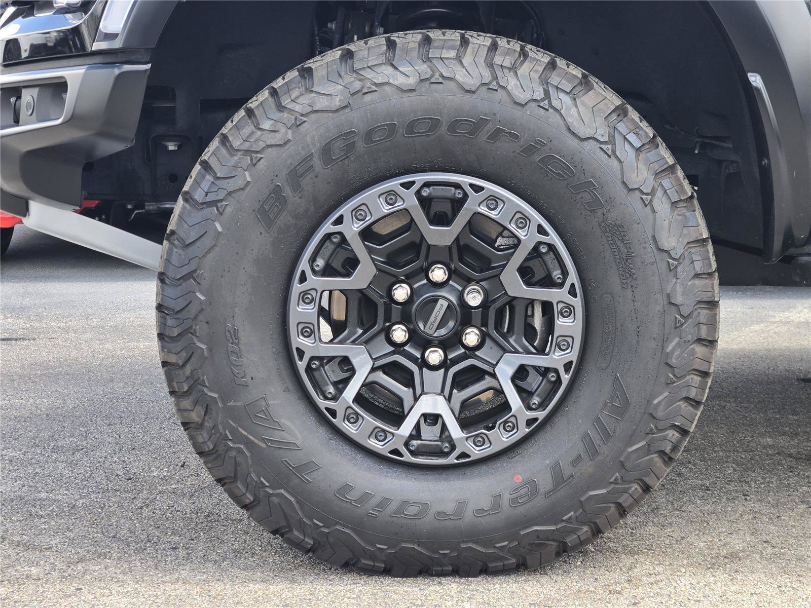 Used 2025 Ford F150 Raptor w/ Equipment Group 803A Raptor R AWD/4WD image 11