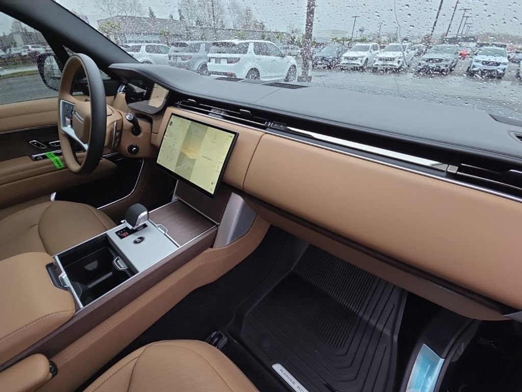 New 2026 Land Rover Range Rover Long Wheelbase SE AWD/4WD image 20