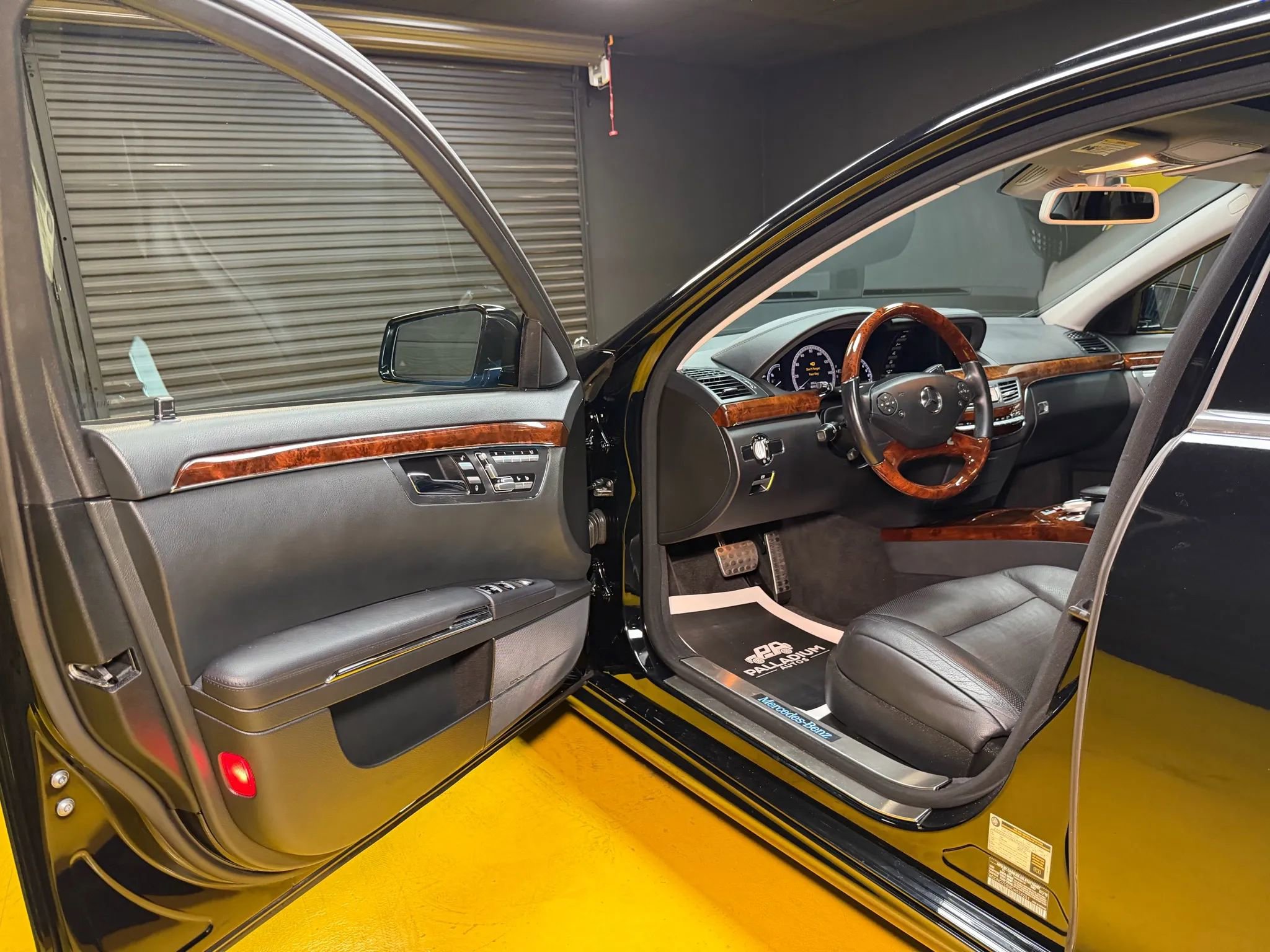 Used 2013 Mercedes-Benz S 550 w/ Sport Pkg Plus One image 32