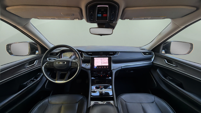 Used 2022 Jeep Grand Cherokee Limited AWD/4WD image 8