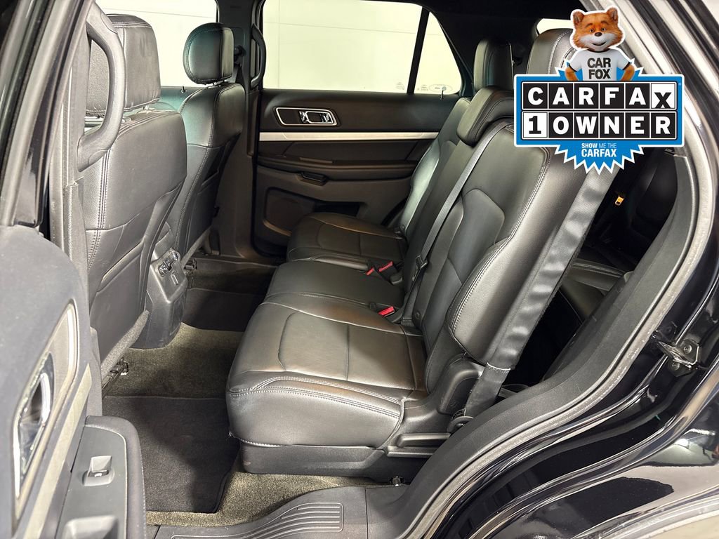 Used 2016 Ford Explorer XLT w/ Equipment Group 202A FWD image 32