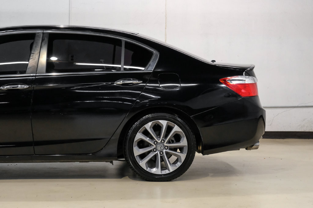 Used 2014 Honda Accord Sport image 15