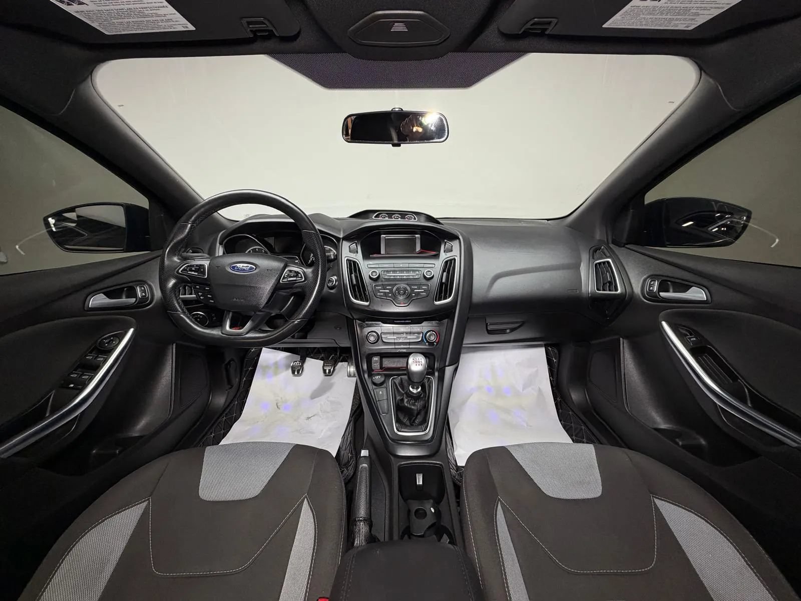 Used 2018 Ford Focus ST FWD image 20