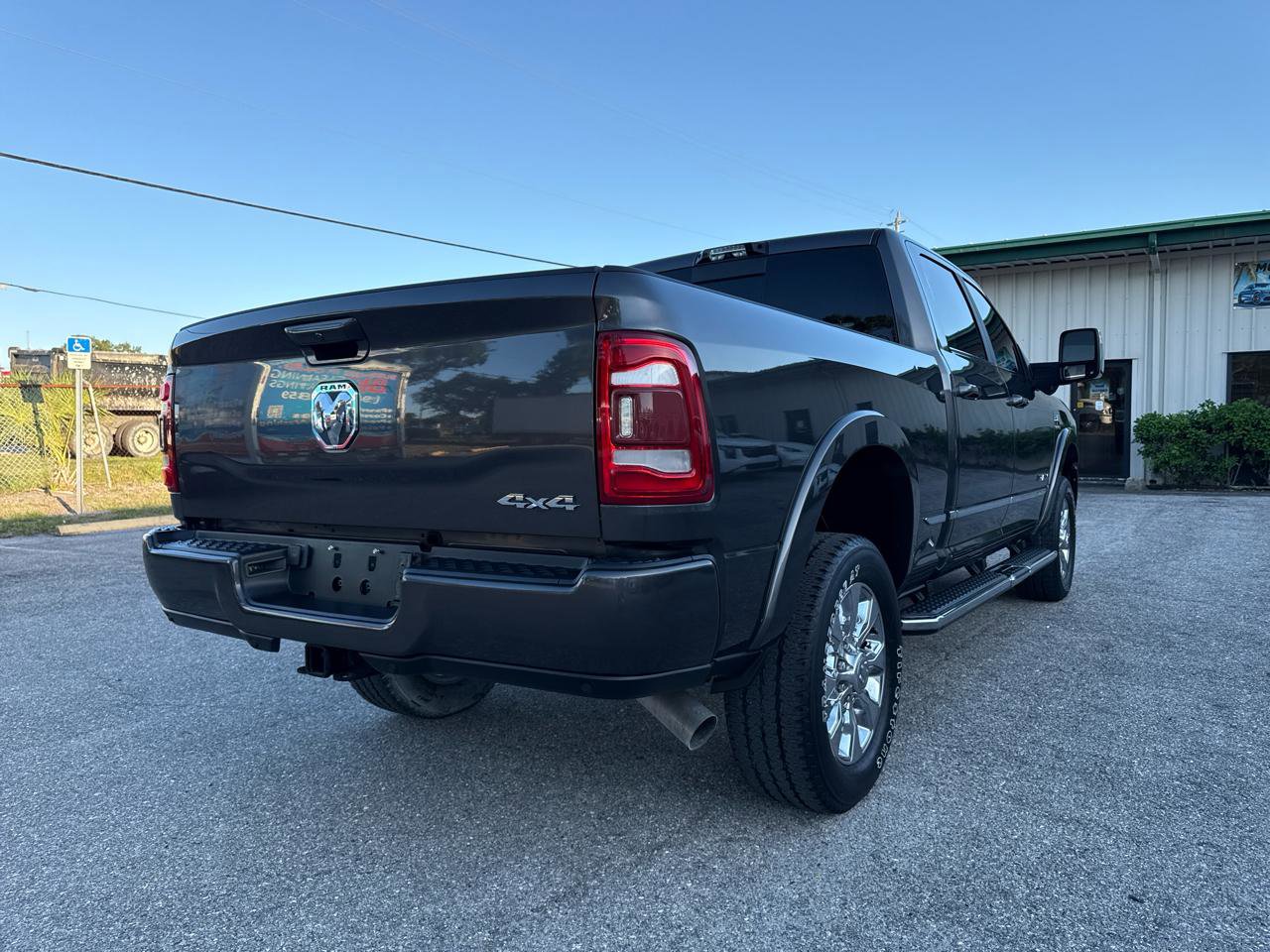 Used 2023 RAM 2500 Limited AWD/4WD image 12