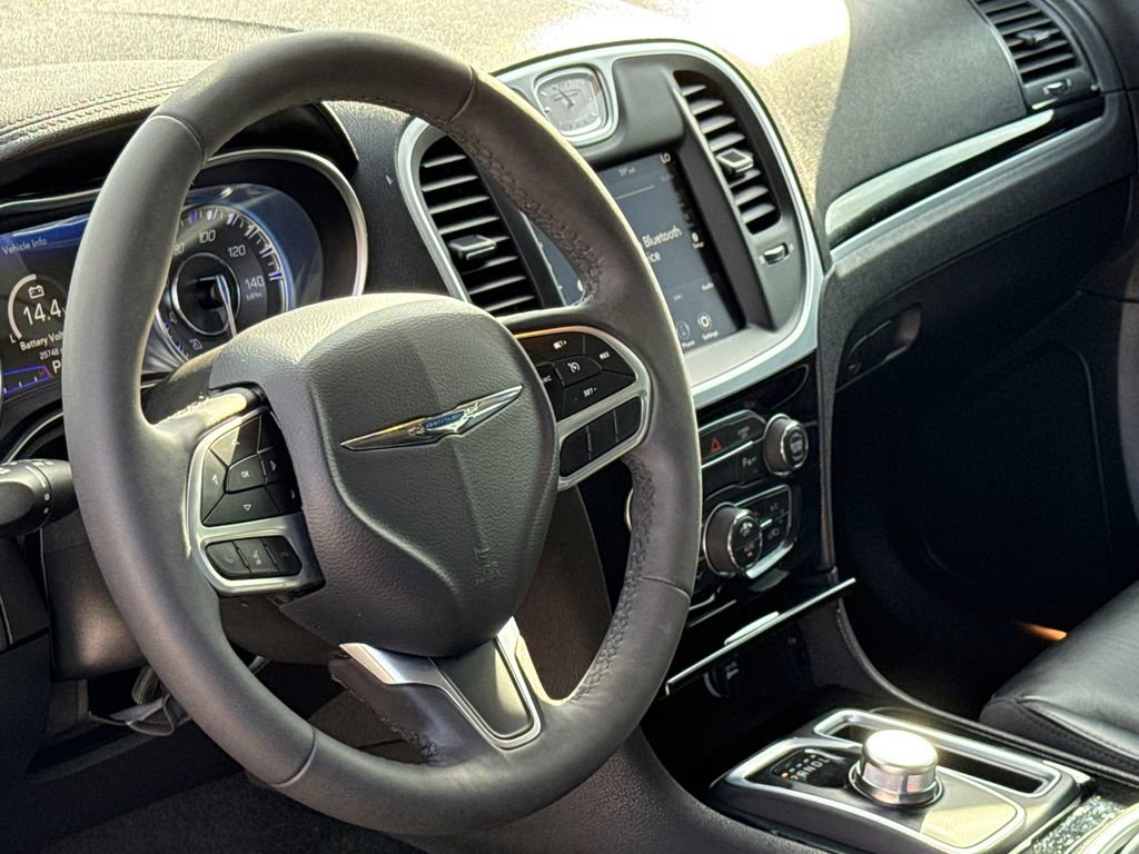 Used 2023 Chrysler 300 Touring L RWD image 16