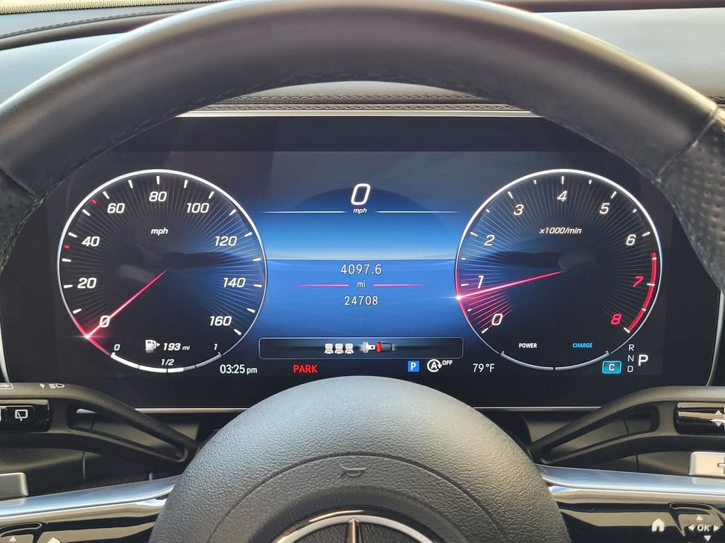 Used 2024 Mercedes-Benz GLC 300 4MATIC image 14