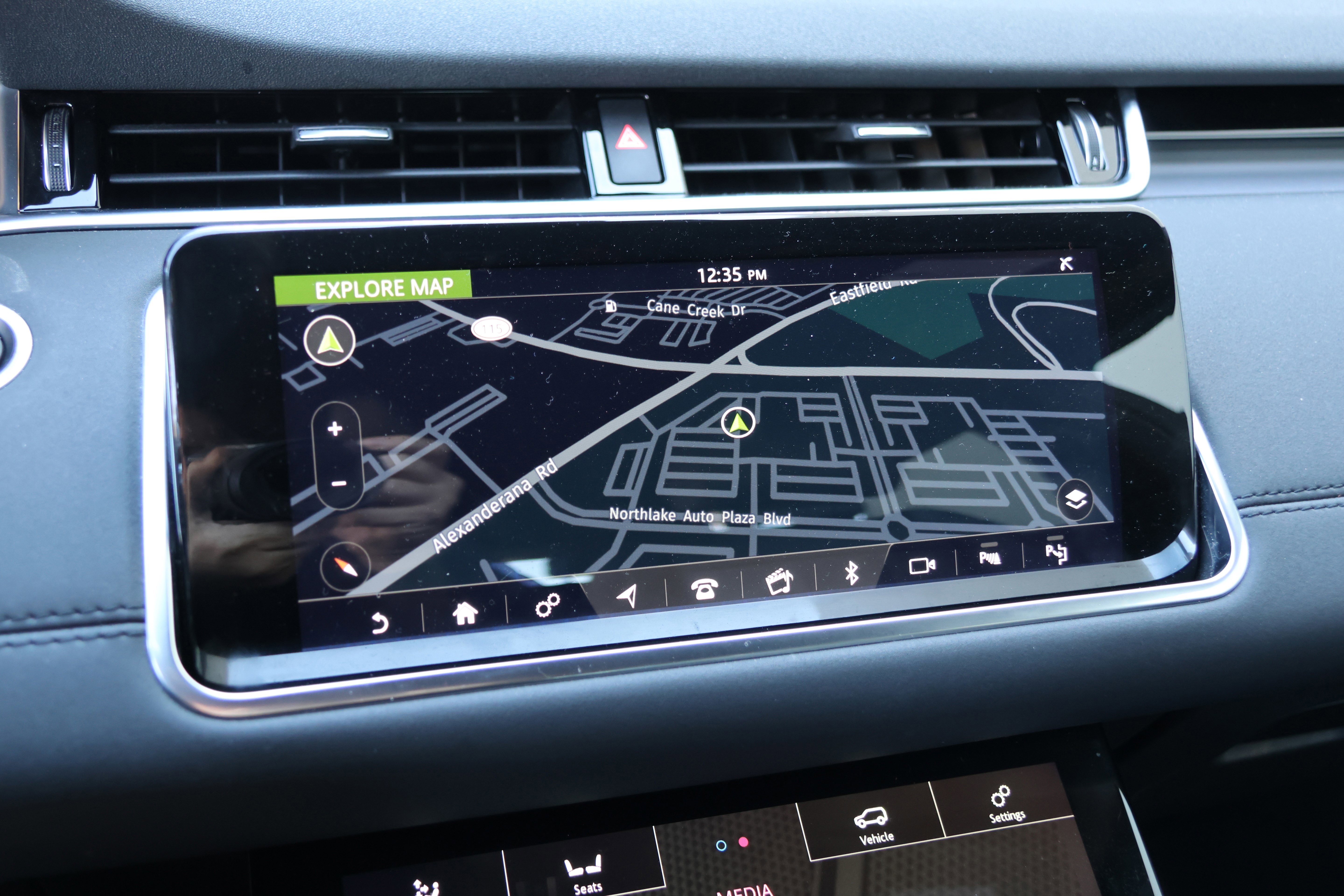 Used 2020 Land Rover Range Rover Evoque SE image 23