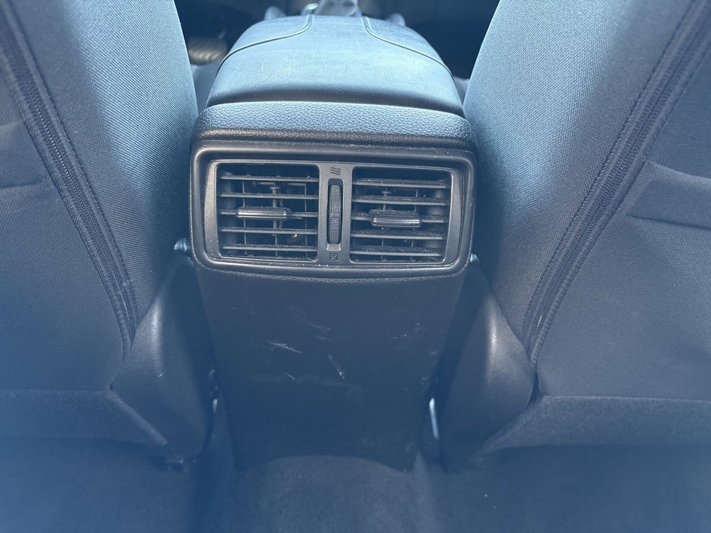 Used 2017 Nissan Rogue SV image 23