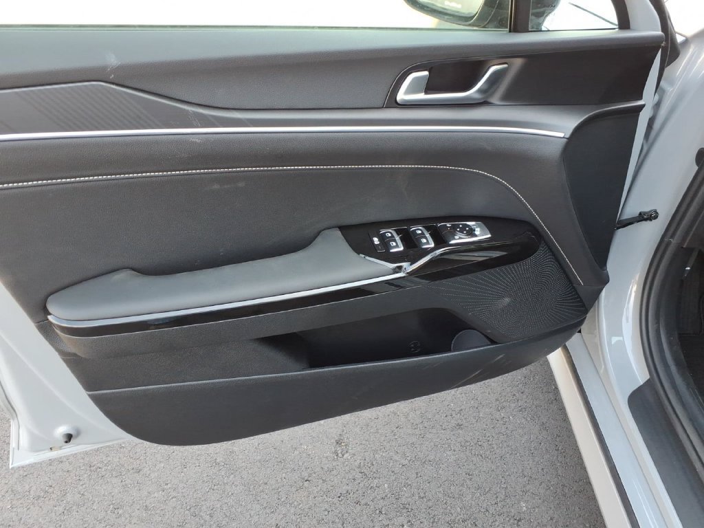 New 2026 Kia K5 GT-Line FWD image 9