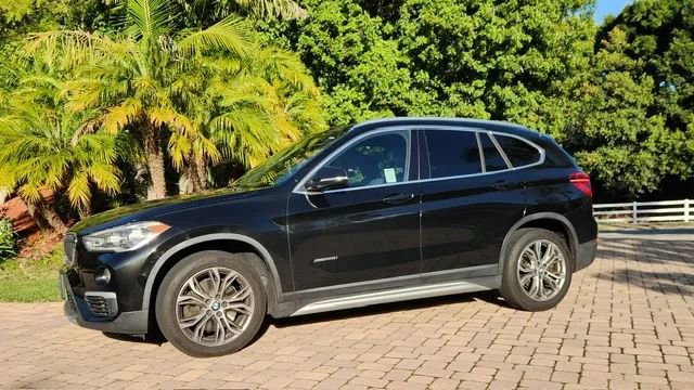 Used 2017 BMW X1 xDrive28i AWD/4WD image 1