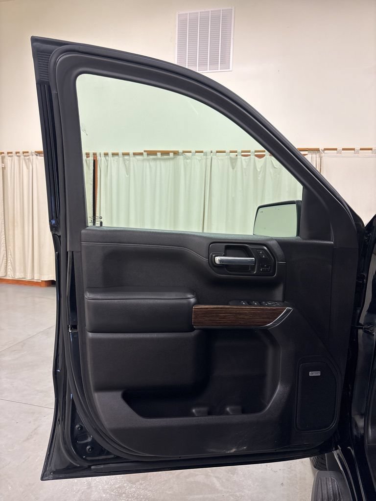 Used 2021 Chevrolet Silverado 1500 High Country w/ Z71 Off-Road Package AWD/4WD image 20