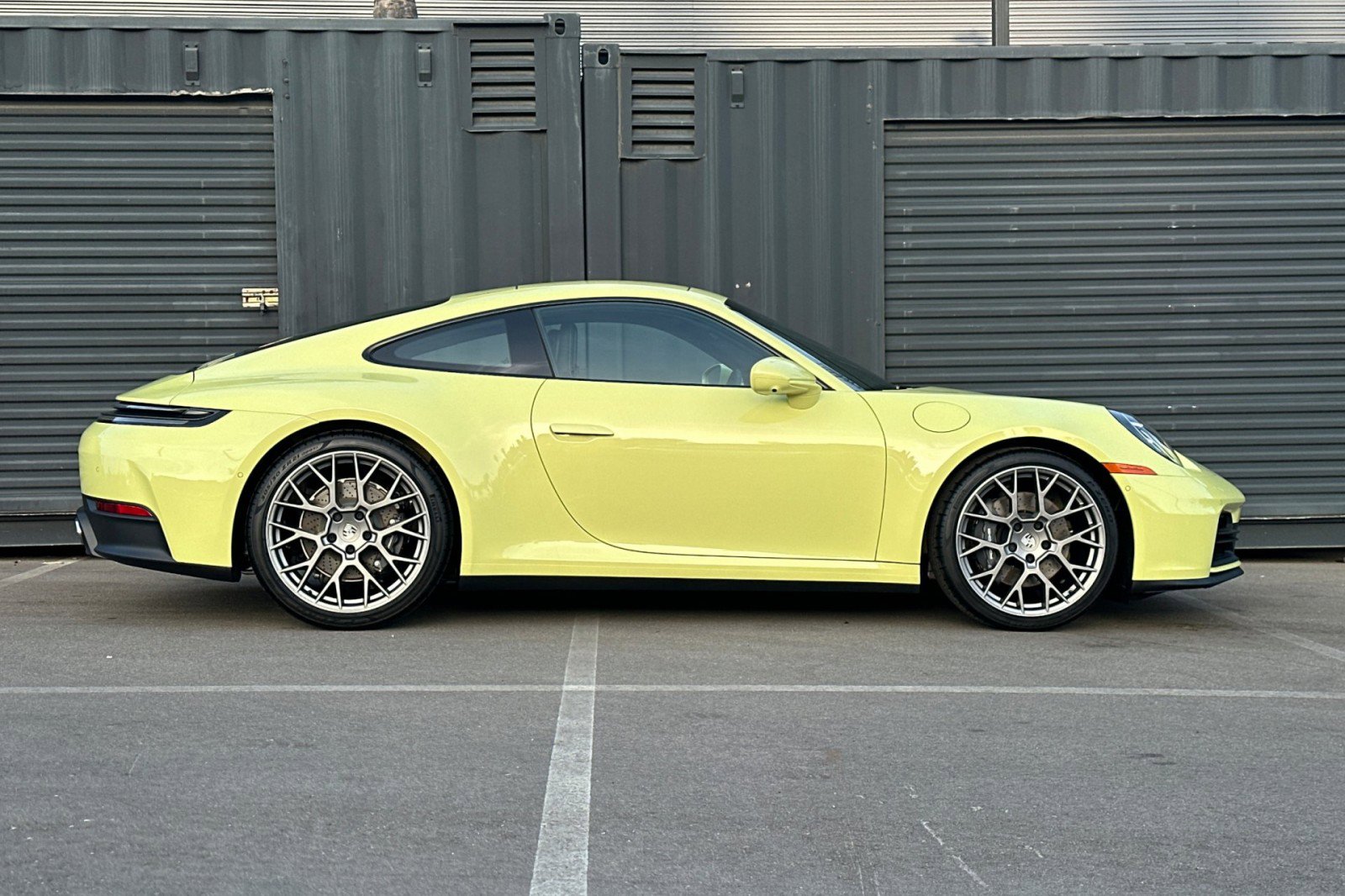 Used 2026 Porsche 911 Carrera RWD image 9