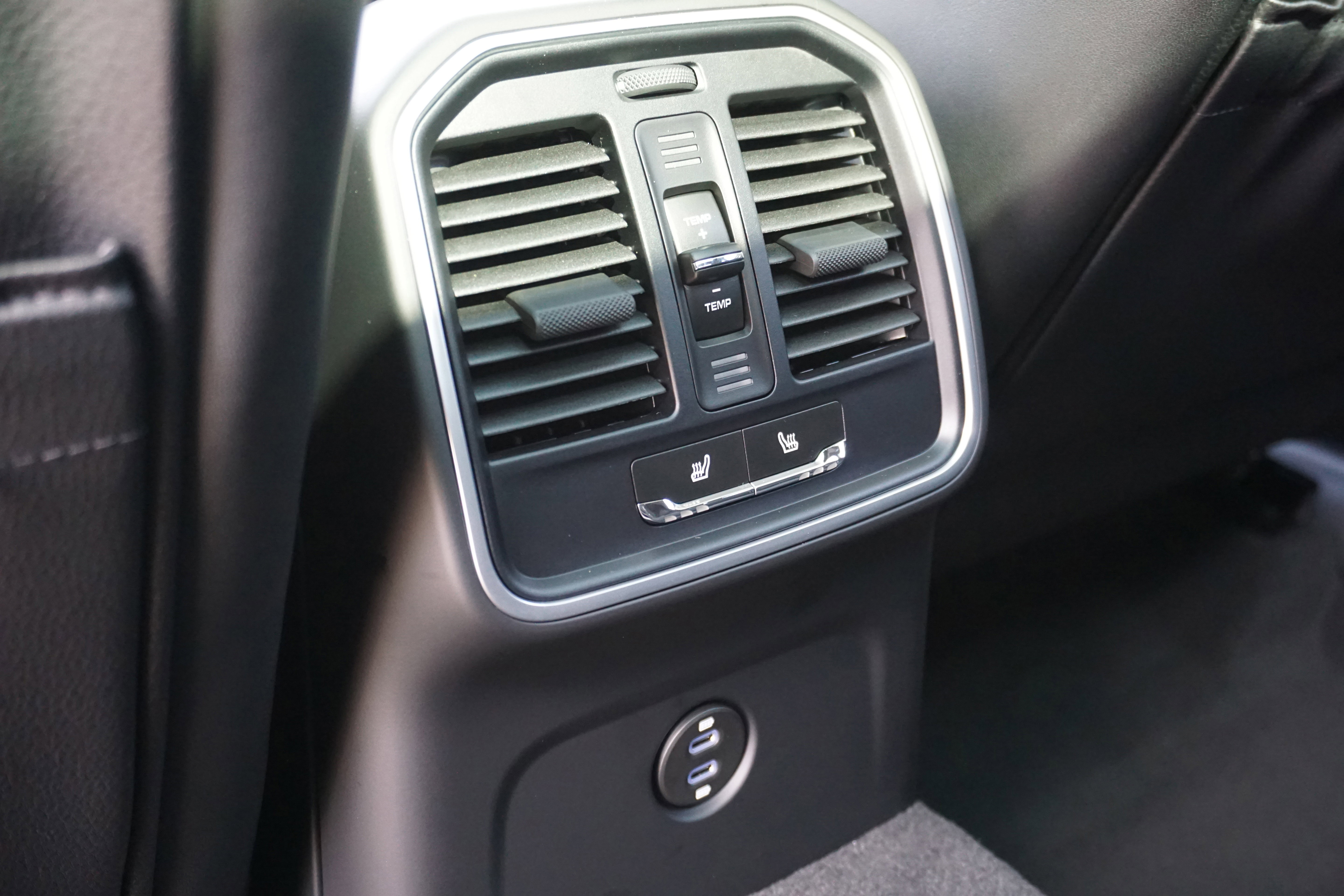 New 2026 Porsche Macan S image 21