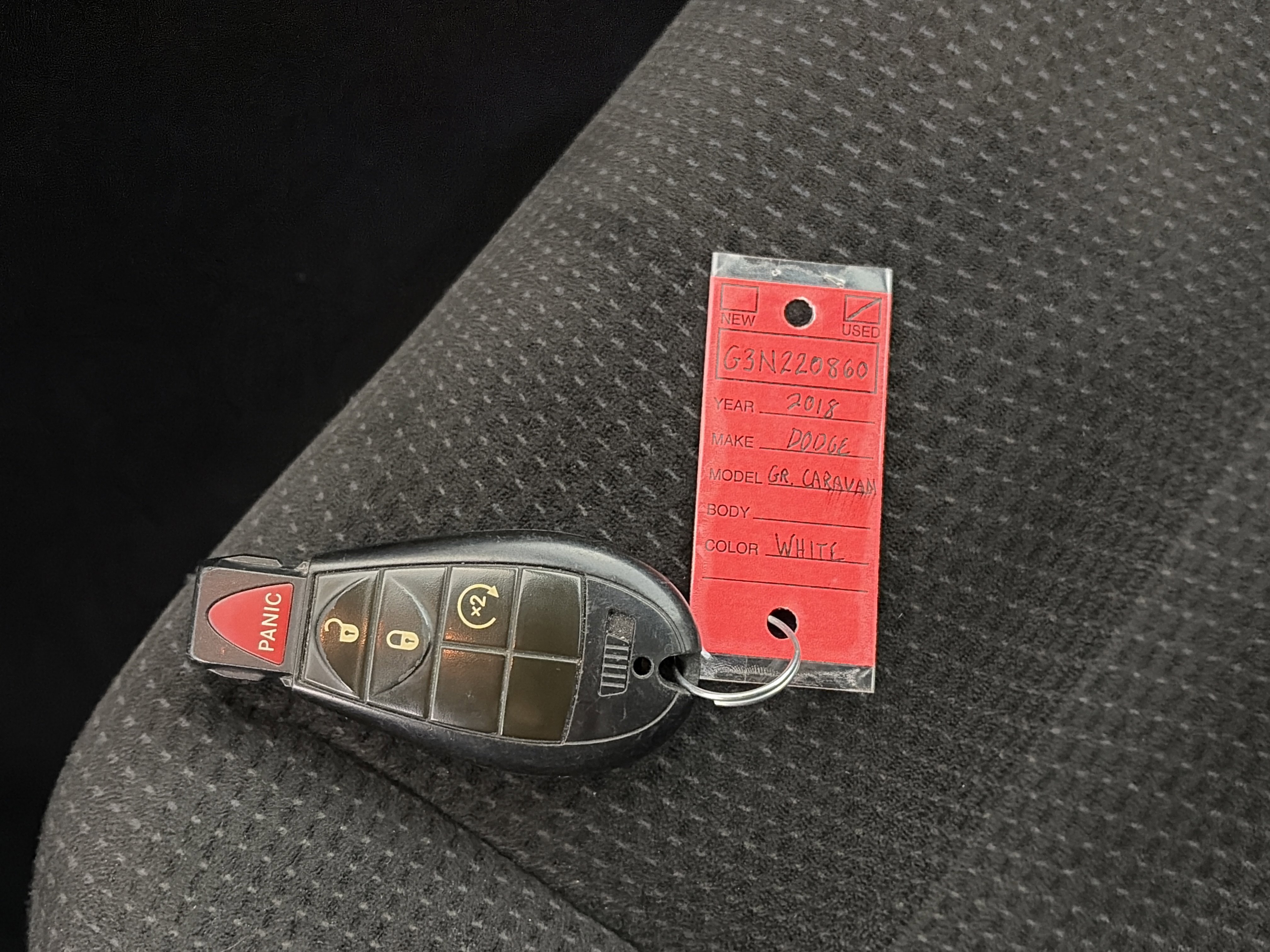 Used 2018 Dodge Grand Caravan SE image 29