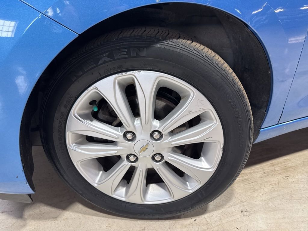 Used 2017 Chevrolet Spark LT image 2