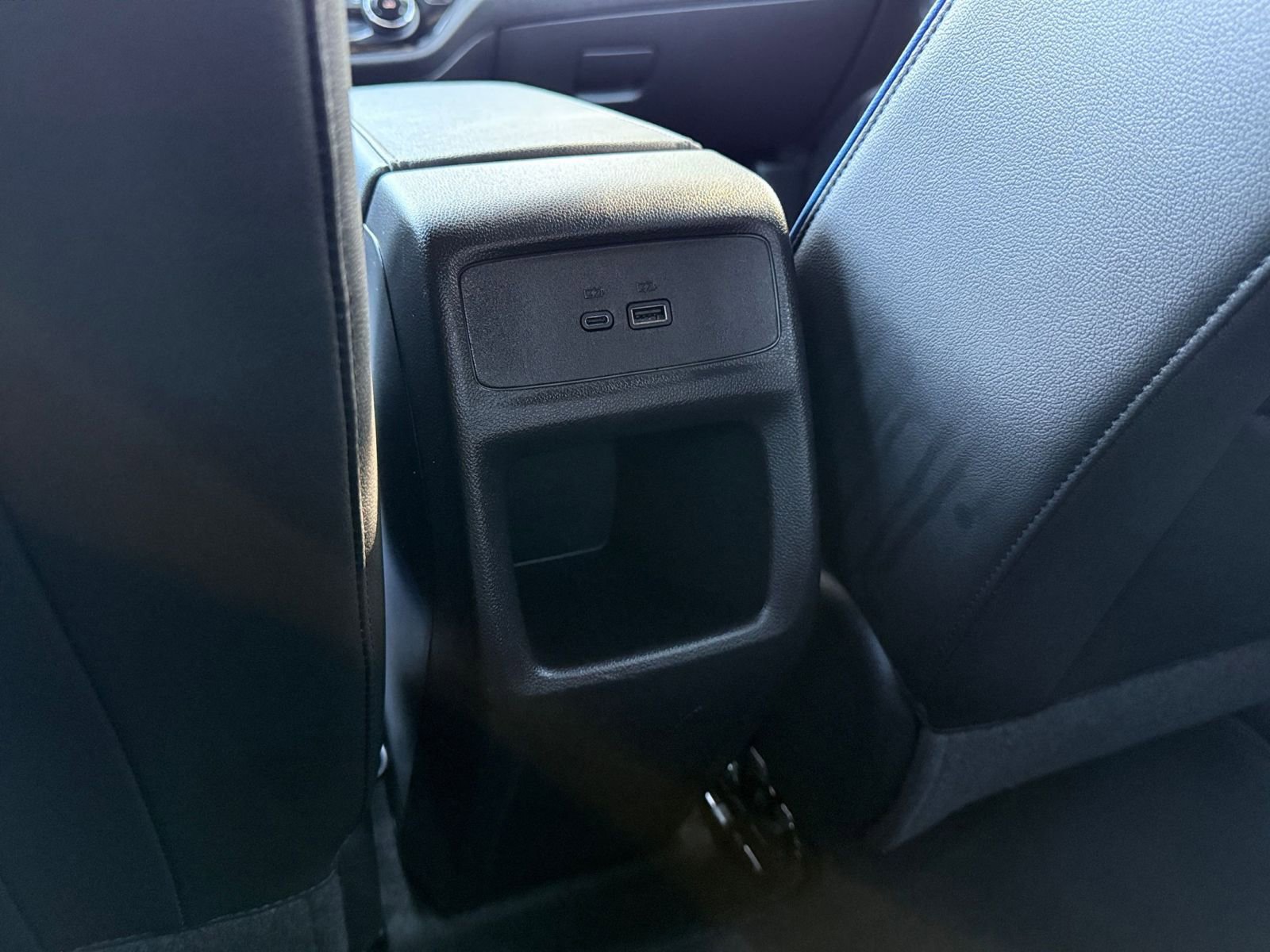 Used 2025 Buick Envista Sport Touring image 24