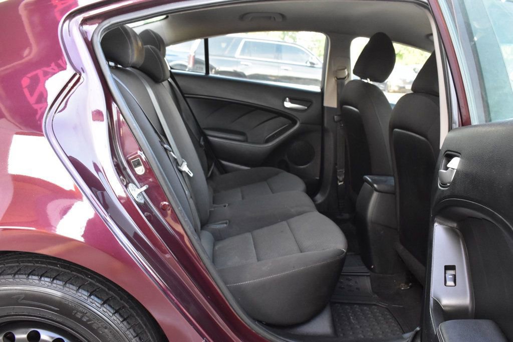 Used 2018 Kia Forte LX image 20