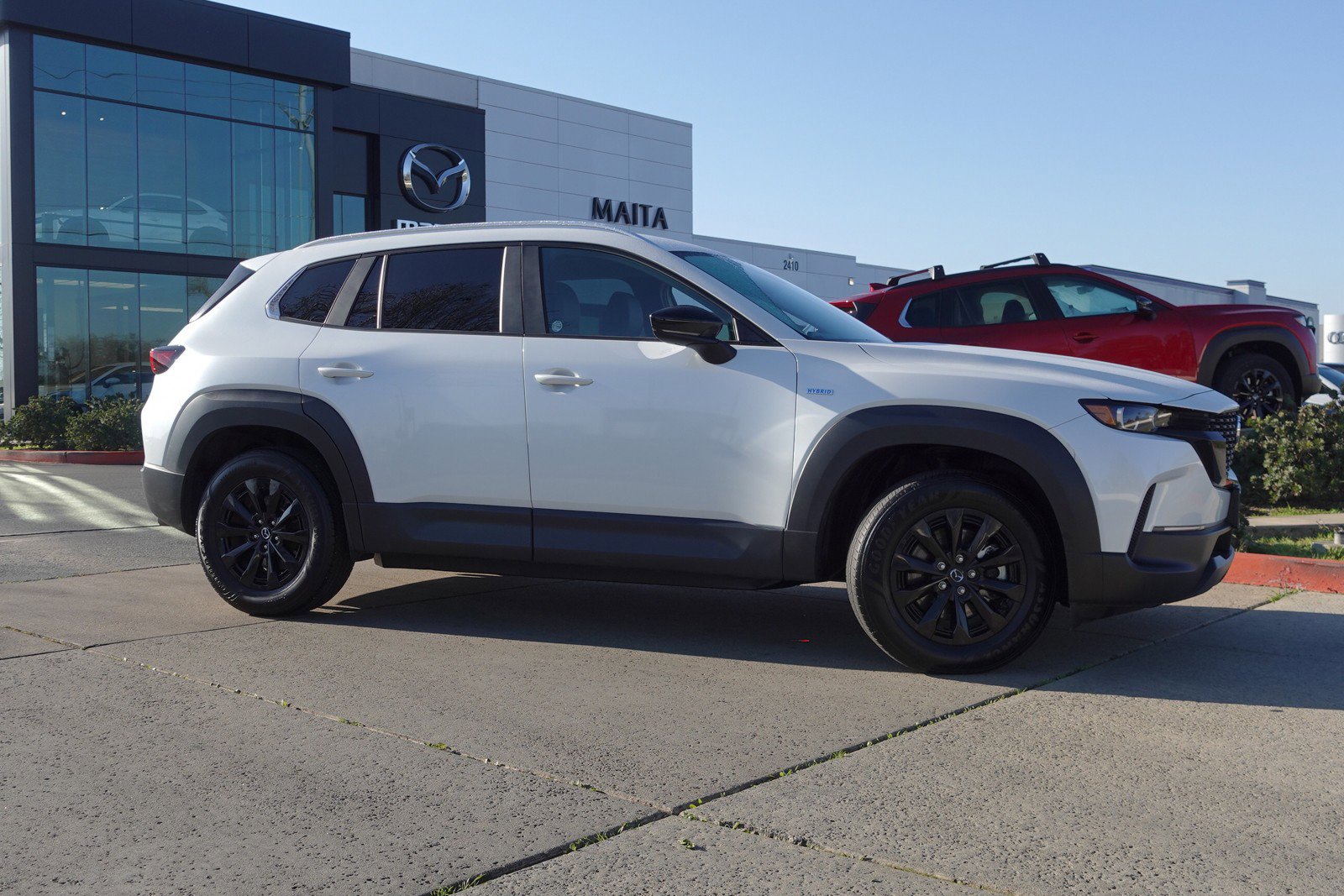 Certified 2025 MAZDA CX-50 2.5 Hybrid w/ Preferred Pkg image 4