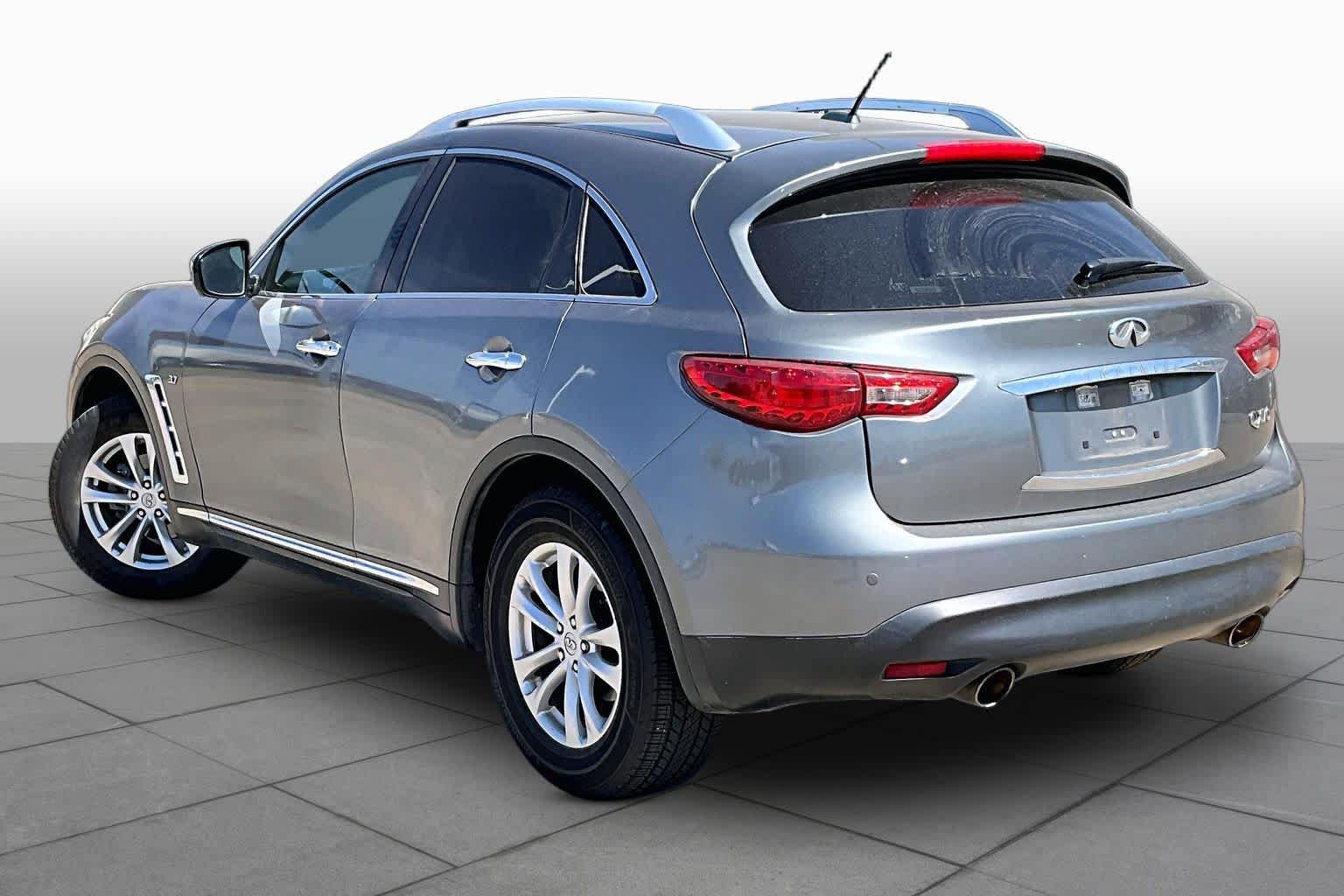 Used 2014 INFINITI QX70 AWD w/ Premium Package image 11
