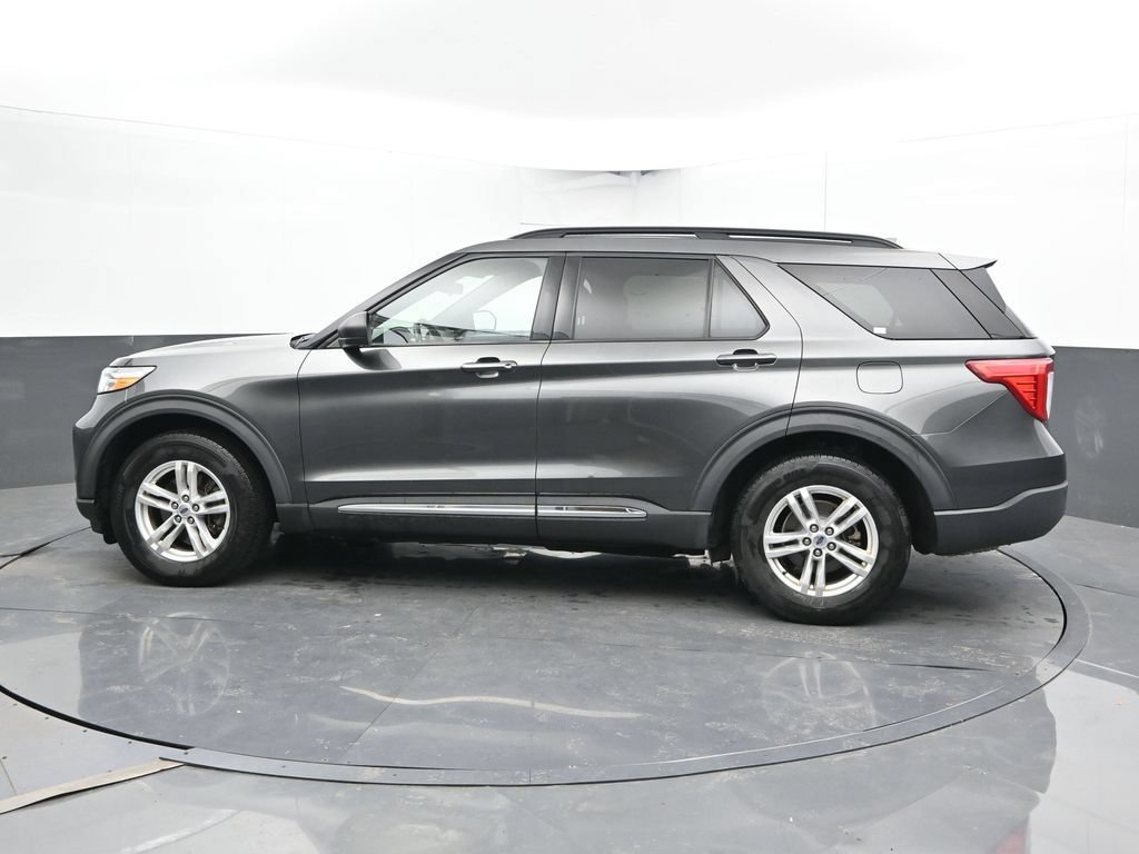 Used 2020 Ford Explorer XLT w/ Comfort Package AWD/4WD image 8