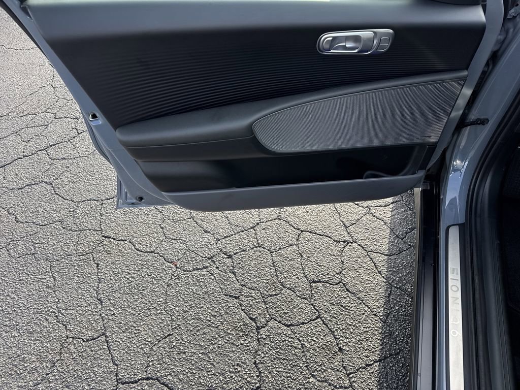 Used 2024 Hyundai Ioniq 6 Limited image 10