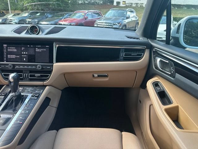 Used 2021 Porsche Macan AWD/4WD image 17