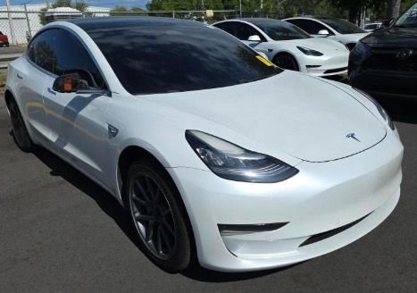 Used 2020 Tesla Model 3 Standard Range RWD image 4