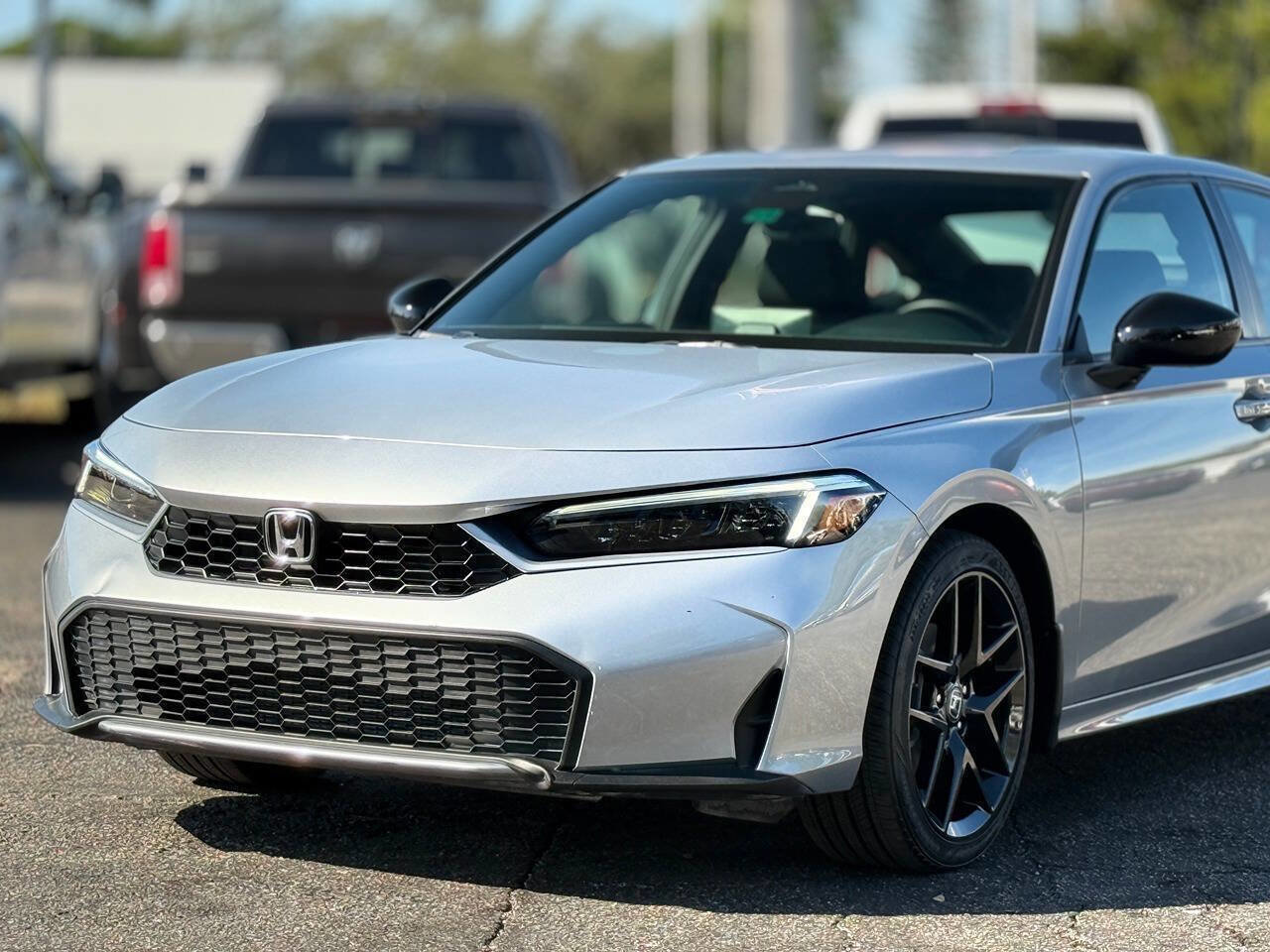 Used 2025 Honda Civic FWD Hybrid Sedan image 2