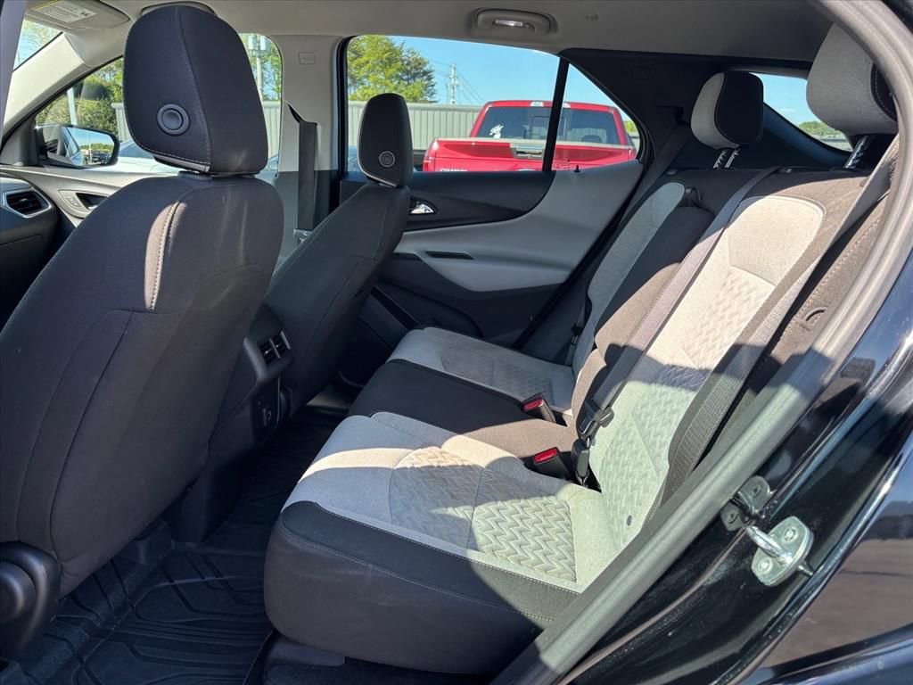 Used 2023 Chevrolet Equinox LS w/ Midnight Edition FWD image 12