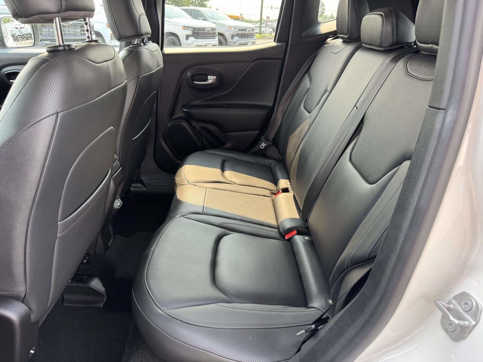 Used 2023 Jeep Renegade Limited AWD/4WD image 23