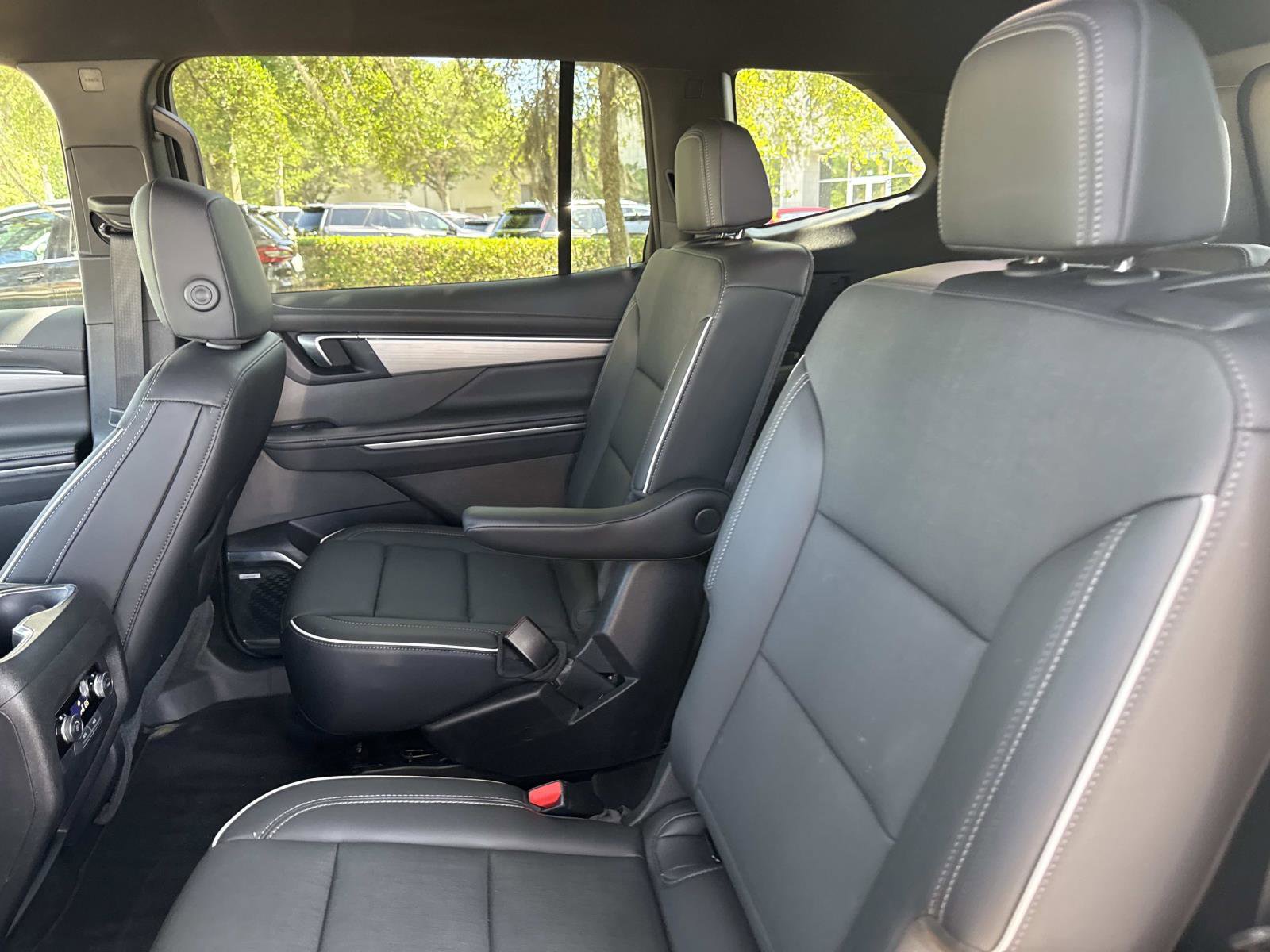 Used 2025 Buick Enclave Preferred FWD image 16