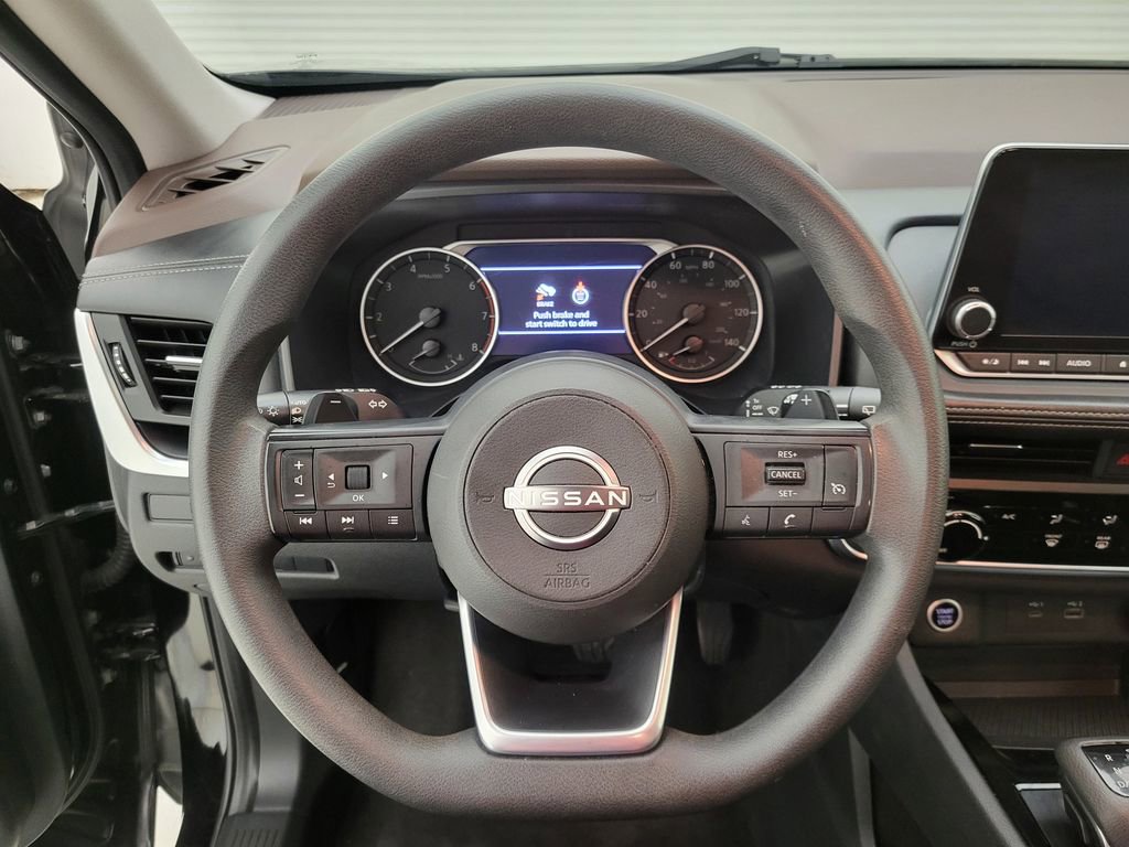Used 2023 Nissan Rogue S FWD image 3
