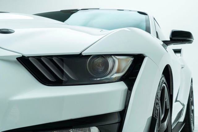 Used 2021 Ford Mustang Shelby GT500 w/ Carbon Fiber Track Pack image 12