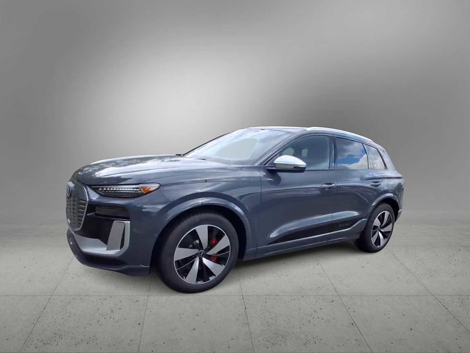 New 2025 Audi SQ6 e-tron Prestige image 4