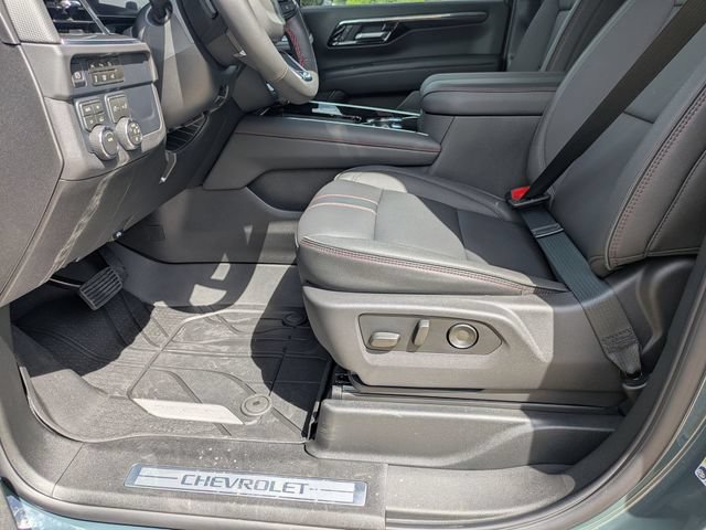 New 2026 Chevrolet Suburban RST w/ Comfort Package AWD/4WD image 11