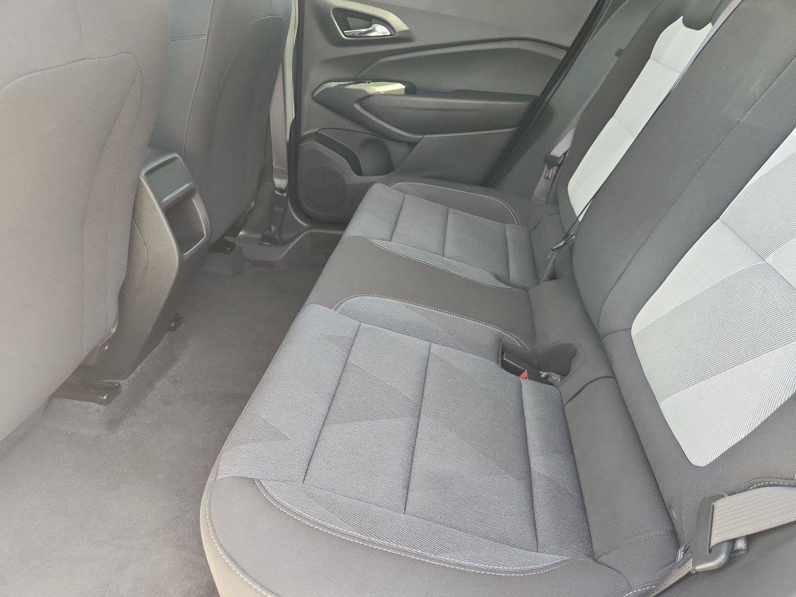 Used 2025 Chevrolet Trax LS FWD image 21