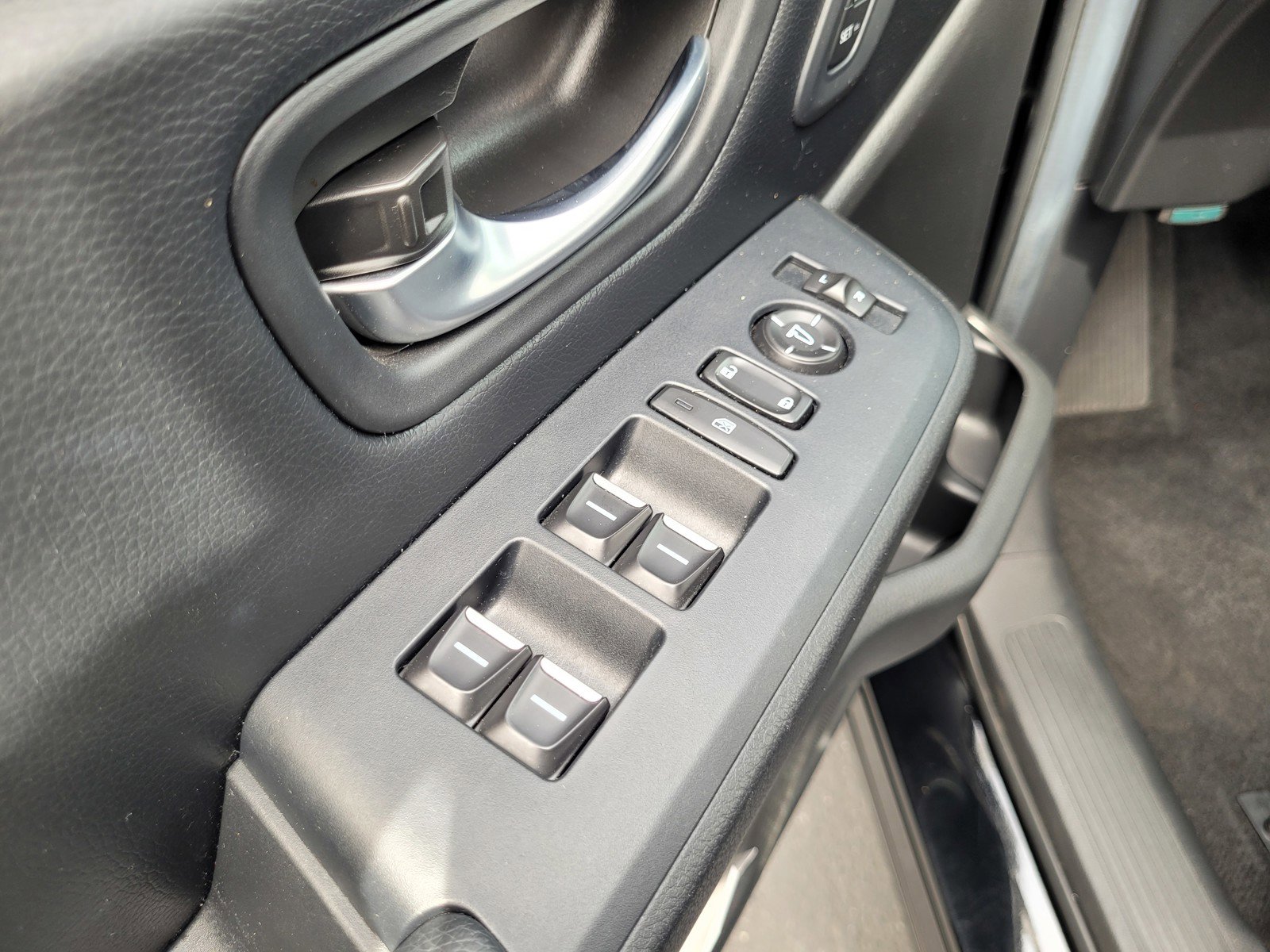 Used 2025 Honda Pilot EX-L image 26