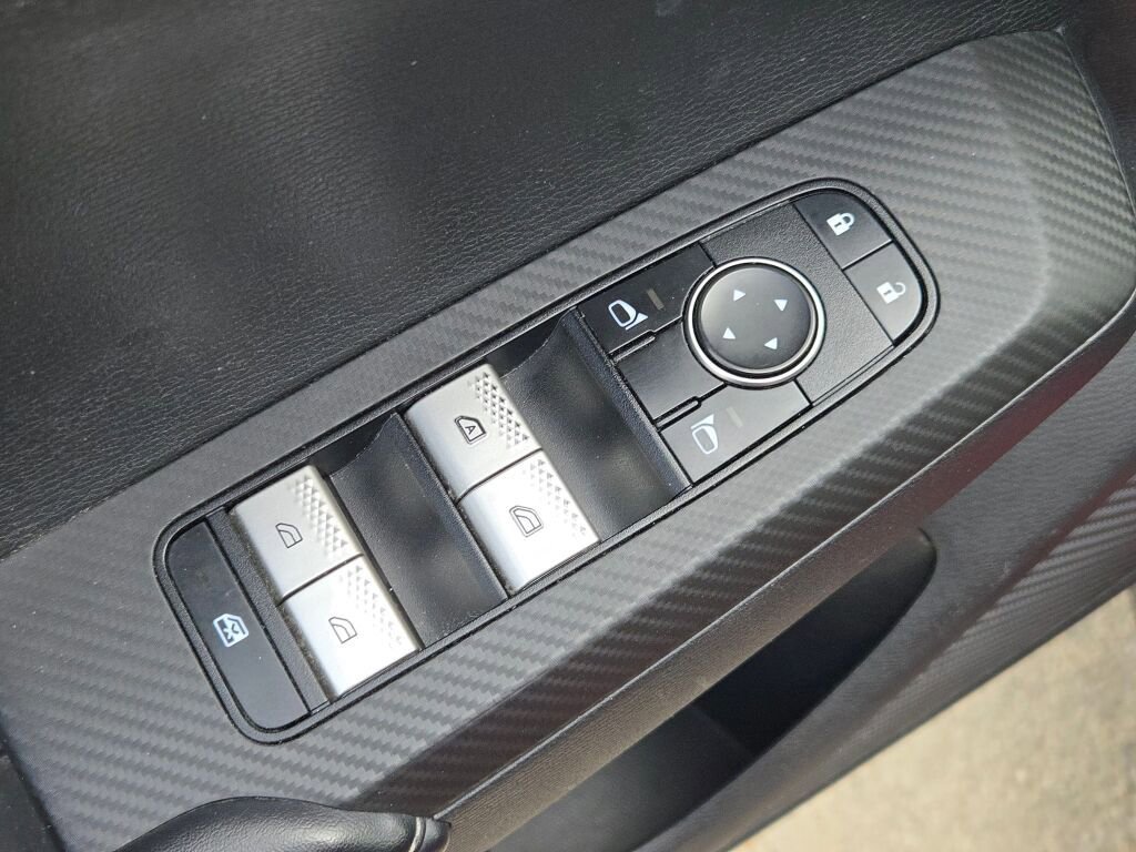 Used 2022 Mitsubishi Outlander ES image 19