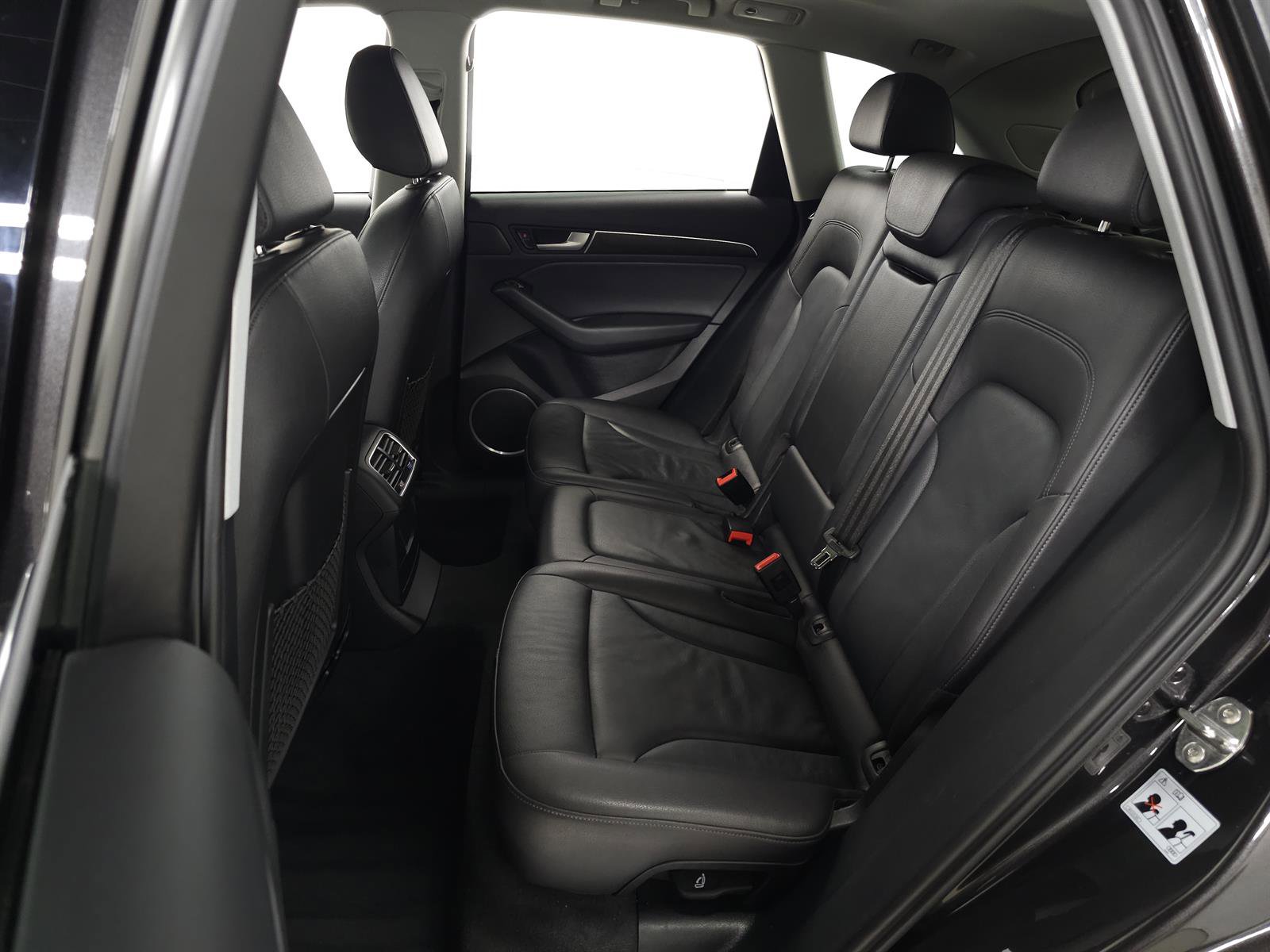 Used 2016 Audi Q5 2.0T Premium Plus w/ Technology Package image 28