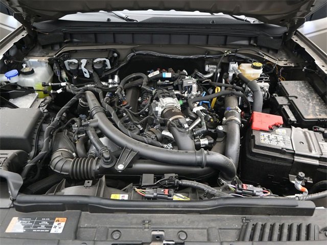 Used 2025 Ford Bronco Badlands image 17