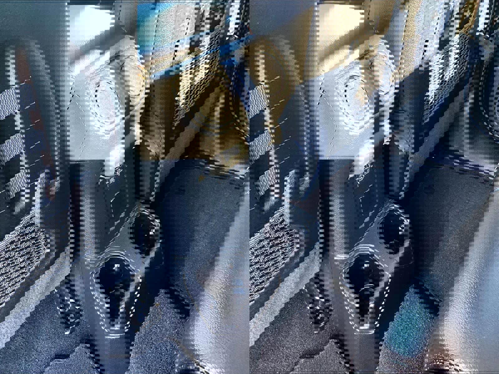 Used 2022 Jeep Gladiator Mojave w/ Cold Weather Group image 27