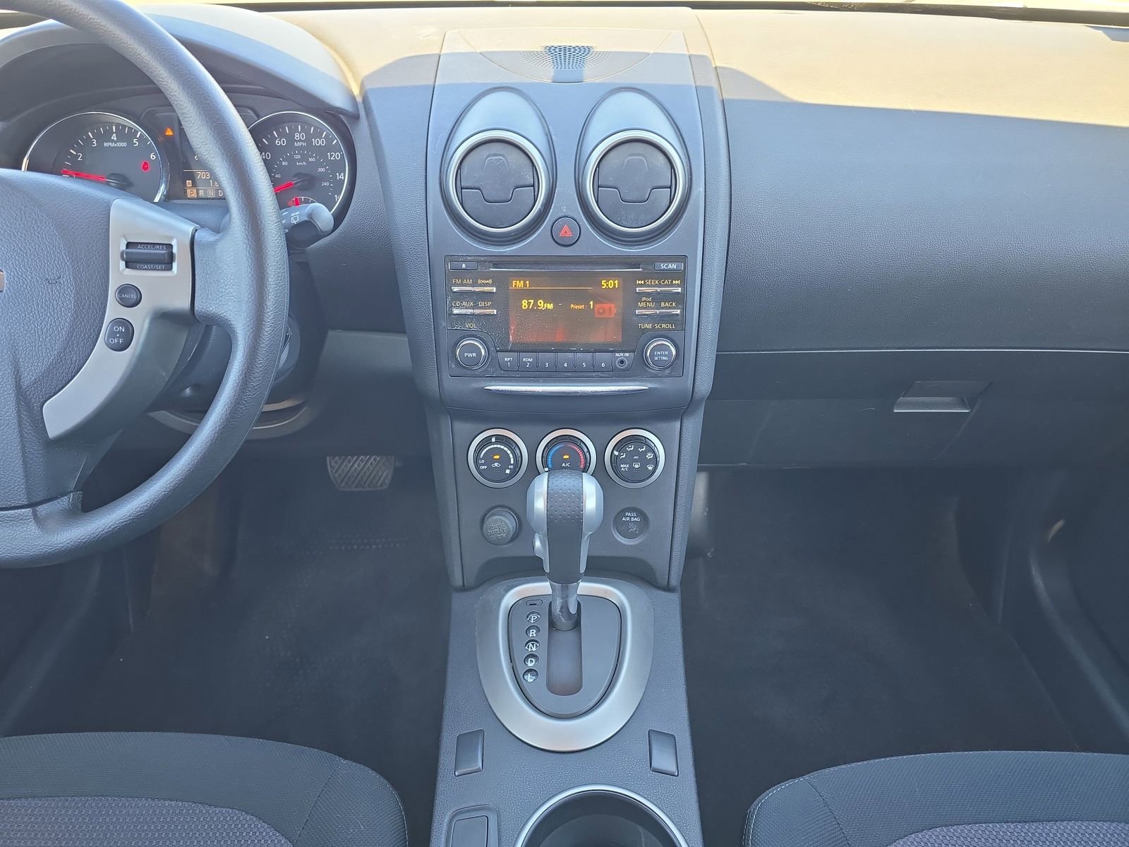 Used 2013 Nissan Rogue SV image 11