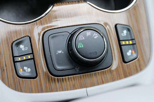 Used 2023 GMC Acadia SLE w/ Driver Convenience Package image 26