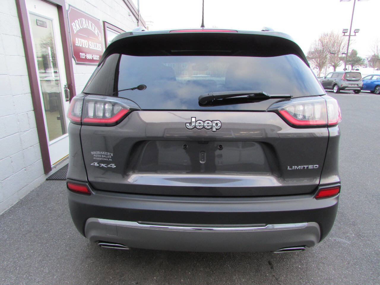 Used 2022 Jeep Cherokee Limited image 2